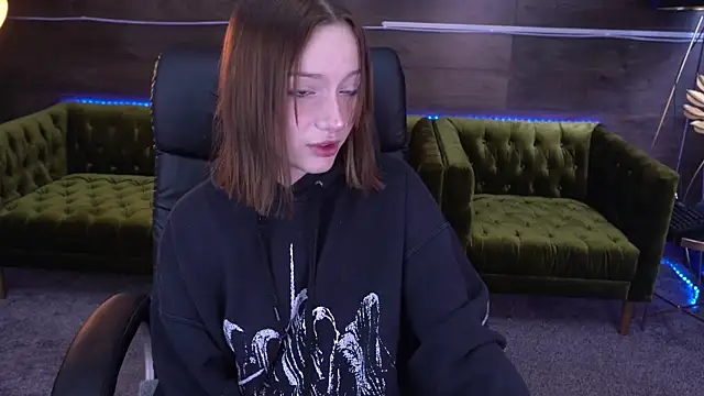 FoxyMayy online show from 15, 9, 2025