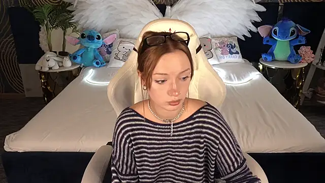 FoxyMayy online show from 2, 10, 2025