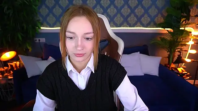 Snapshot of FoxyMayy chatting on 10, 7, 2026 FoxyMayy online show from 10, 7, 2026