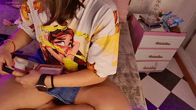 Lauuu2007 online show from 17, 3, 2026