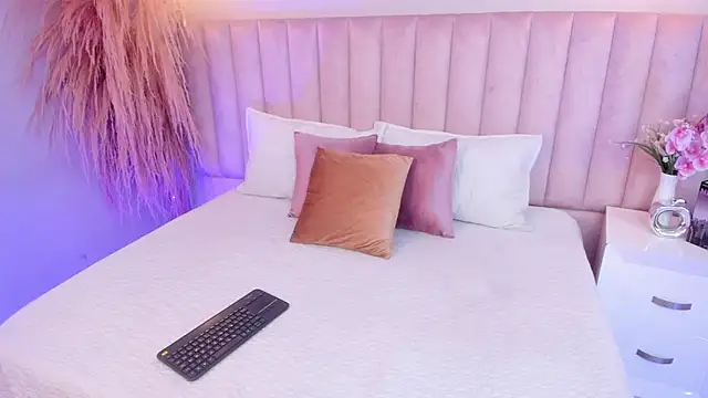 Snapshot of Adara__carter_ chatting on 26, 2, 2026 Adara carter online show from 26, 2, 2026