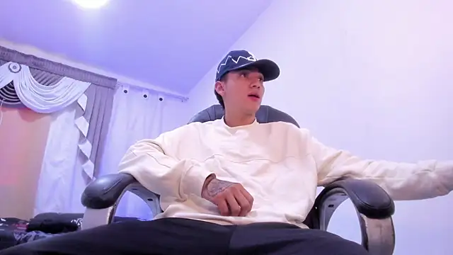 Snapshot of weesley_boy chatting on 15, 1, 2026 weesley boy online show from 15, 1, 2026