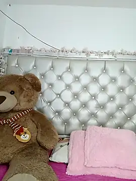 ZARAY 1118 online show from 6, 11, 2025