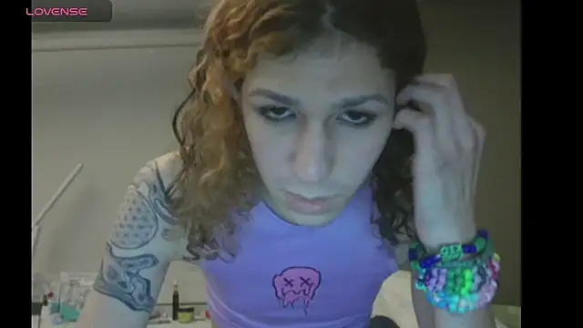 Snapshot of cuddlyavenue chatting on 2, 10, 2025 cuddlyavenue online show from 2, 10, 2025