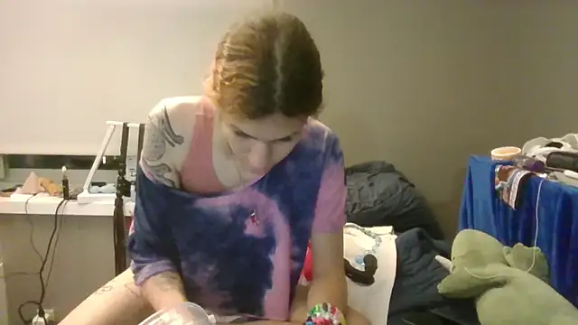 Snapshot of cuddlyavenue chatting on 11, 10, 2025 cuddlyavenue online show from 11, 10, 2025