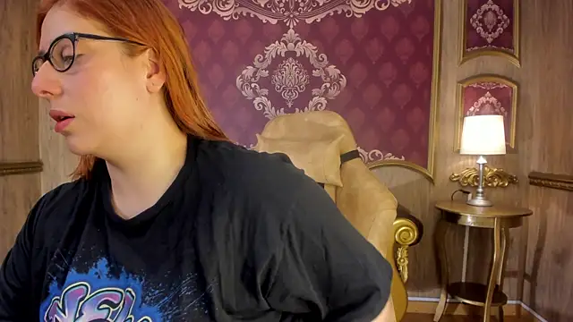 Snapshot of Helenstanford chatting on 19, 9, 2025 Helenstanford online show from 19, 9, 2025