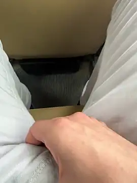 LAZ3R1 online show from 13, 10, 2025