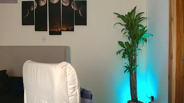 MaryMoon  online show from 30, 11, 2025