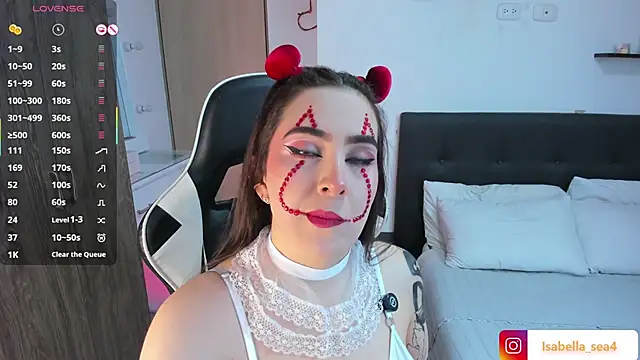 Snapshot of isabella_sea_ chatting on 2, 10, 2025 isabella sea  online show from 2, 10, 2025