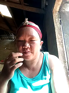 Snapshot of riso-00 chatting on 11, 10, 2025 riso-00 online show from 11, 10, 2025