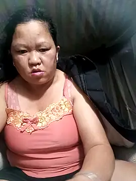 Snapshot of riso-00 chatting on 2, 11, 2025 riso-00 online show from 2, 11, 2025