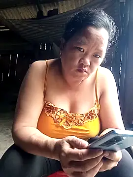 Snapshot of riso-00 chatting on 6, 11, 2025 riso-00 online show from 6, 11, 2025