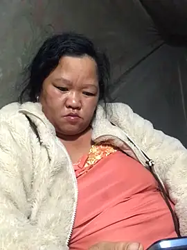 Snapshot of riso-00 chatting on 23, 11, 2025 riso-00 online show from 23, 11, 2025