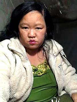 Snapshot of riso-00 chatting on 1, 12, 2025 riso-00 online show from 1, 12, 2025