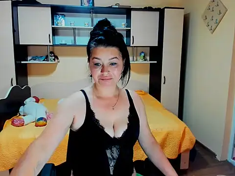 Snapshot of Soffy_Skye chatting on 18, 6, 2026 Soffy Skye online show from 18, 6, 2026