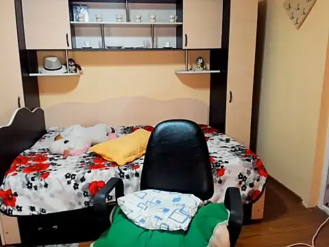 Snapshot of Soffy_Skye chatting on 25, 6, 2026 Soffy Skye online show from 25, 6, 2026