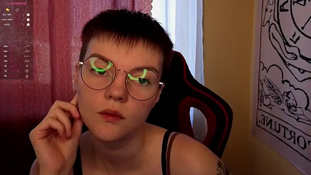 KrisNeal online show from 3, 10, 2025