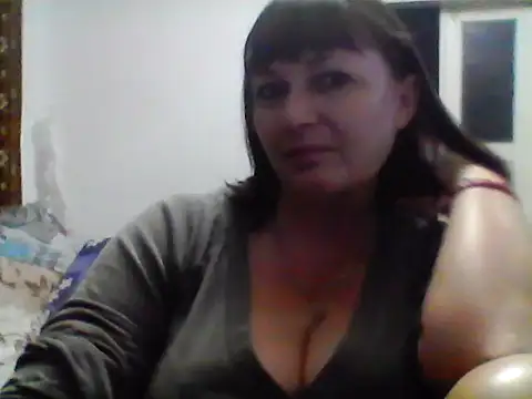 Snapshot of MariannaLove759 chatting on 17, 10, 2025 MariannaLove759 online show from 17, 10, 2025