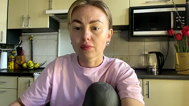 MartaLuna  online show from 16, 4, 2026