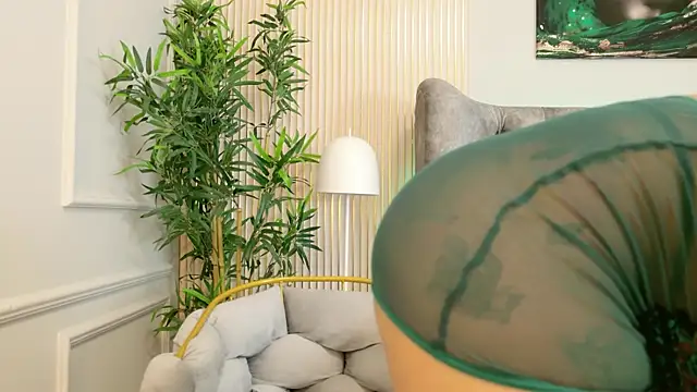 MeganXDesire online show from 19, 10, 2025