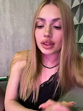 Elizabeth Tay online show from 18, 5, 2026