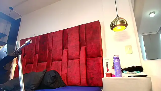 emma hearths online show from 13, 11, 2025