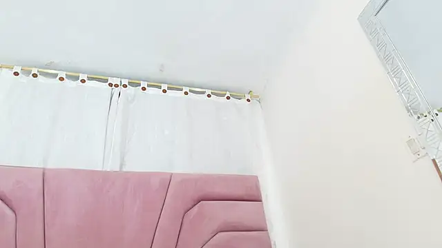 miajhonsonx online show from 8, 3, 2026