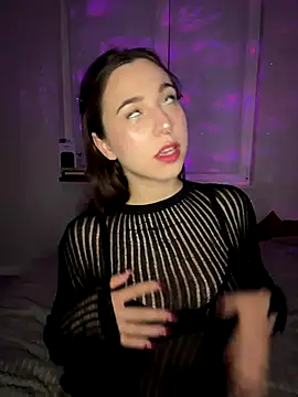 Amelia Peach online show from 16, 11, 2025