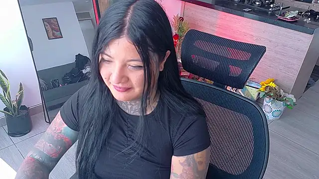 Unatatuada online show from 2, 12, 2025