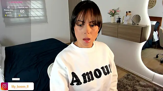 Snapshot of Lyliboomm chatting on 8, 2, 2026 Lyliboomm online show from 8, 2, 2026