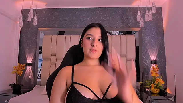 Snapshot of MariaFlowers chatting on 17, 10, 2025 MariaFlowers online show from 17, 10, 2025