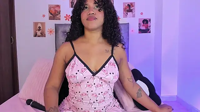 Snapshot of AfricaBell chatting on 18, 6, 2026 AfricaBell online show from 18, 6, 2026
