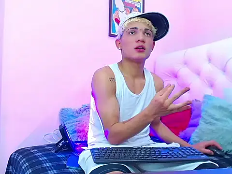 EL VENEZOLANO 22CM online show from 9, 11, 2025