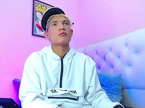 EL VENEZOLANO 22CM online show from 11, 11, 2025