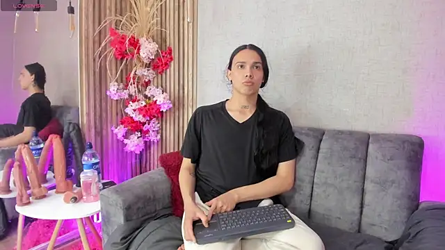 Almaazz online show from 18, 4, 2026