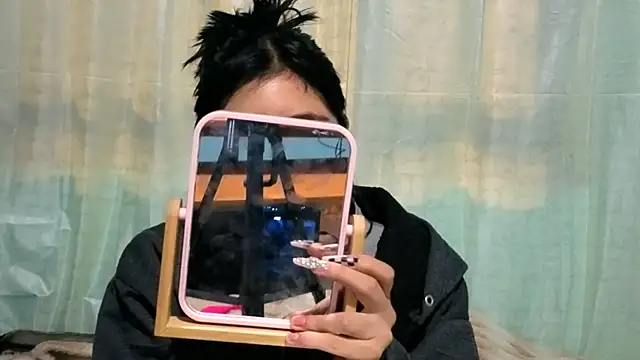 Snapshot of Sullyoonn chatting on 29, 10, 2025 Sullyoonn online show from 29, 10, 2025