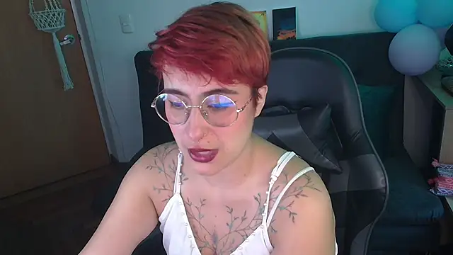 Miacatsito3 online show from 22, 11, 2025