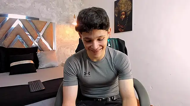 Snapshot of kraven_lust chatting on 9, 11, 2025 kraven lust online show from 9, 11, 2025