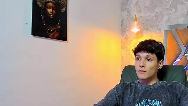 Snapshot of kraven_lust chatting on 18, 11, 2025 kraven lust online show from 18, 11, 2025