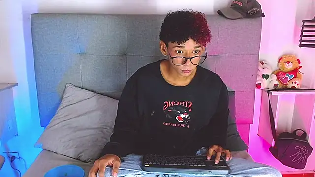 Billie Turner  online show from 30, 9, 2025