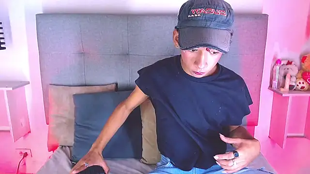 Billie Turner  online show from 7, 10, 2025