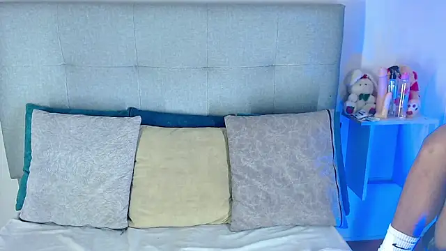 Billie Turner  online show from 14, 10, 2025