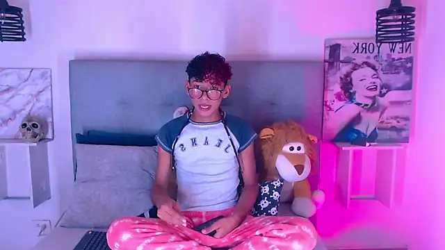 Billie Turner  online show from 5, 11, 2025