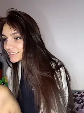 EllaBlowy online show from 4, 10, 2025