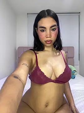 karolaalcendra online show from 5, 4, 2026