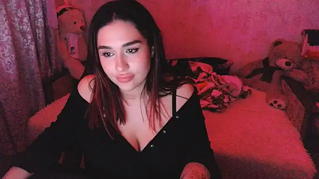 Snapshot of Amireth chatting on 12, 10, 2025 Amireth online show from 12, 10, 2025