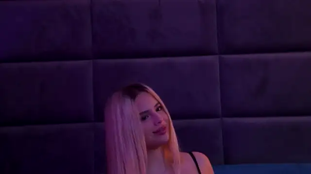 YssabelFox online show from 15, 11, 2025