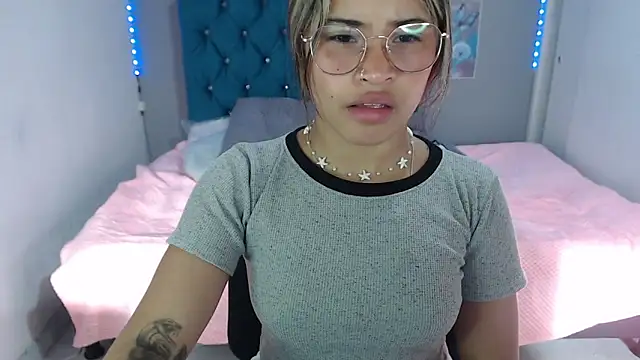 mia sexgirl online show from 2, 6, 2026