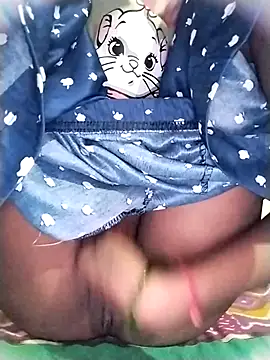 Snapshot of Rapunzal chatting on 5, 10, 2025 Rapunzal online show from 5, 10, 2025