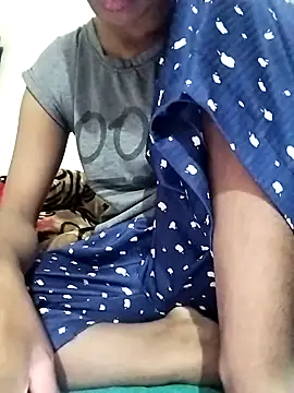 Snapshot of Rapunzal chatting on 8, 10, 2025 Rapunzal online show from 8, 10, 2025